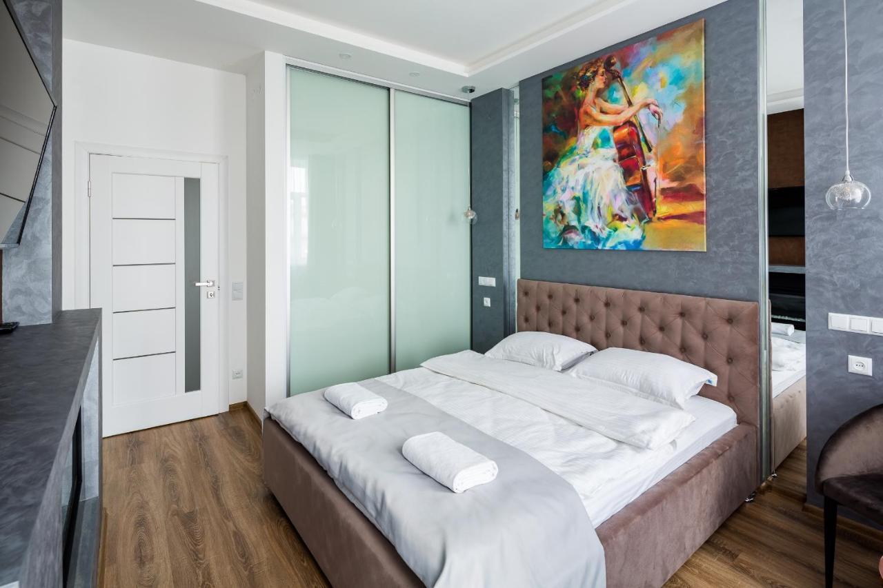 Royal Premier Apartment Лвив Екстериор снимка