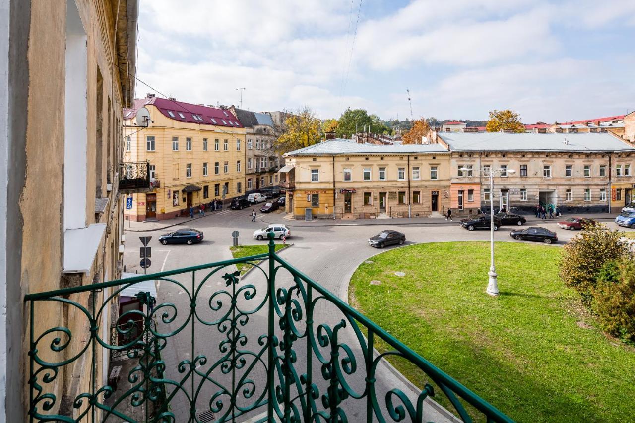 Royal Premier Apartment Лвив Екстериор снимка