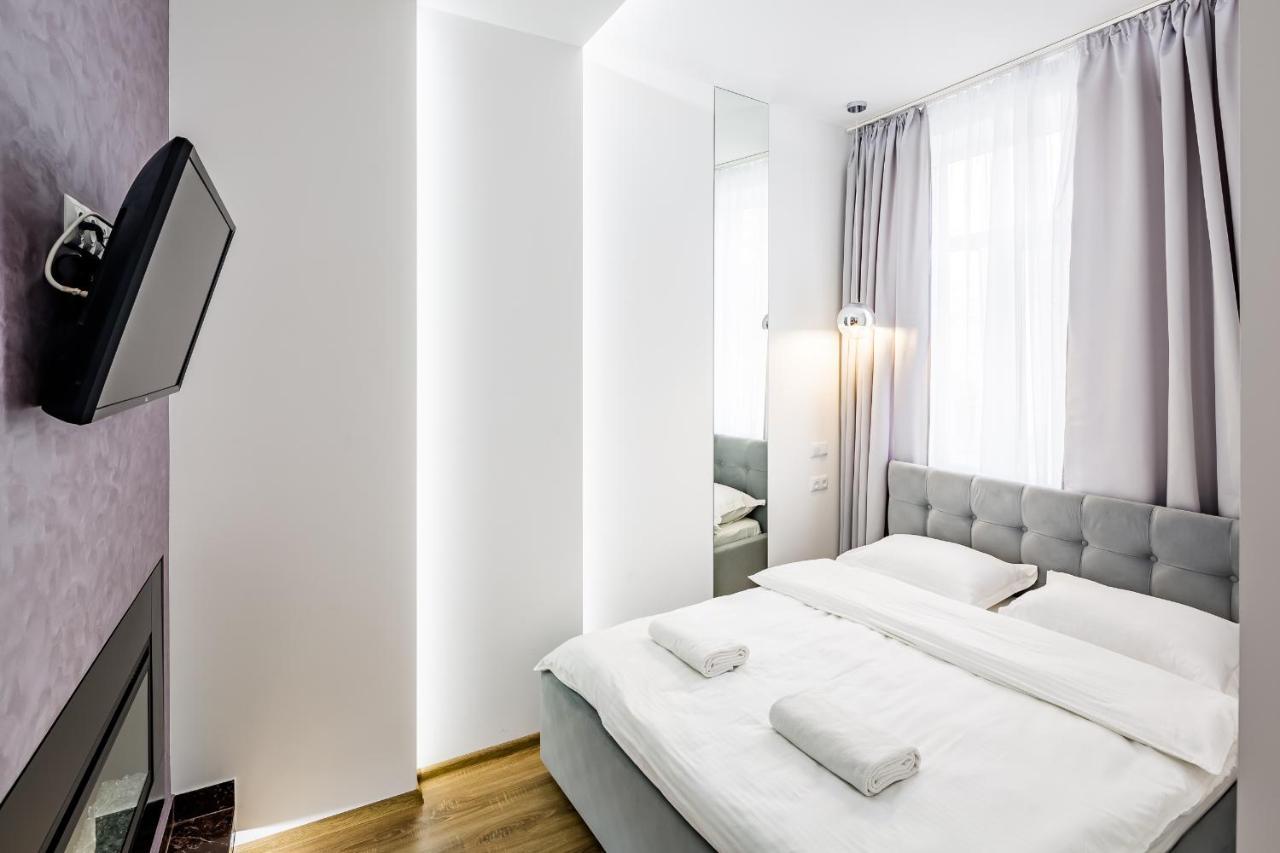 Royal Premier Apartment Лвив Екстериор снимка
